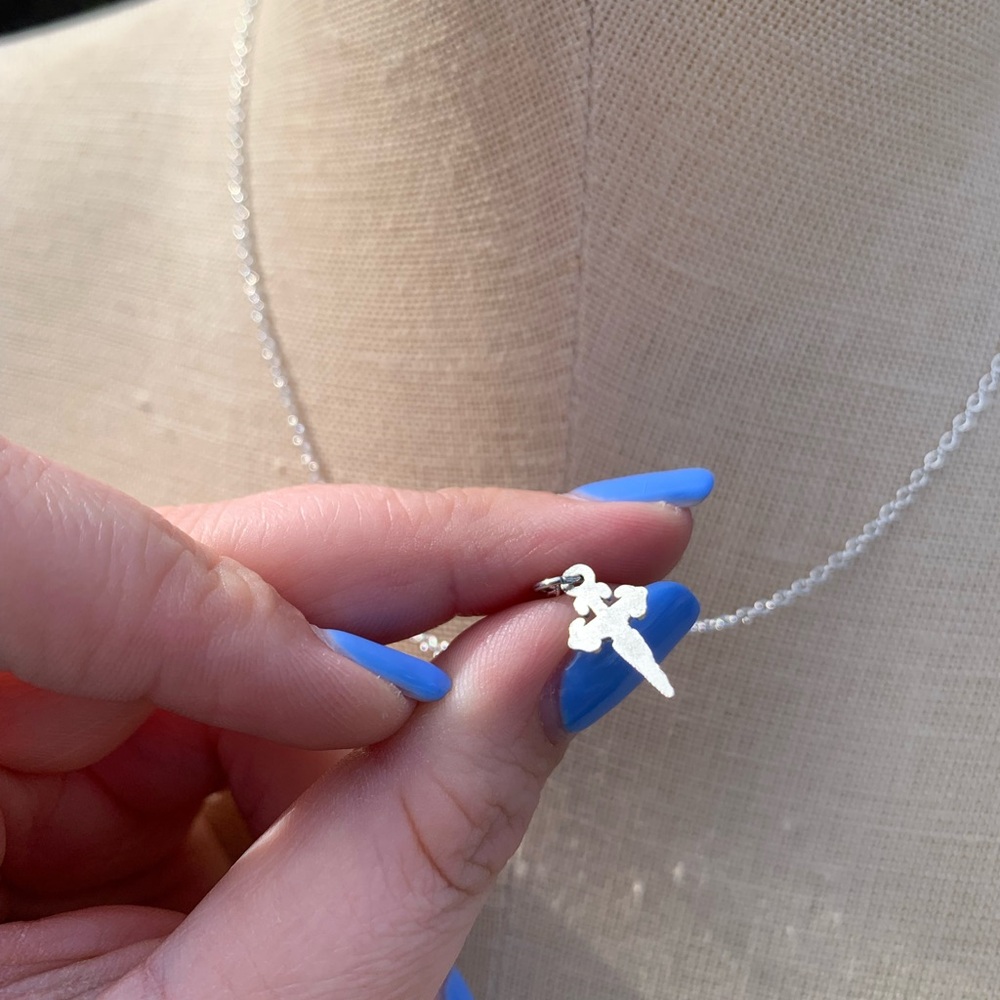 NWT Sterling Silver Plated Chain & Crucifix Alloy Metal Charm Necklace - Picture 7 of 16